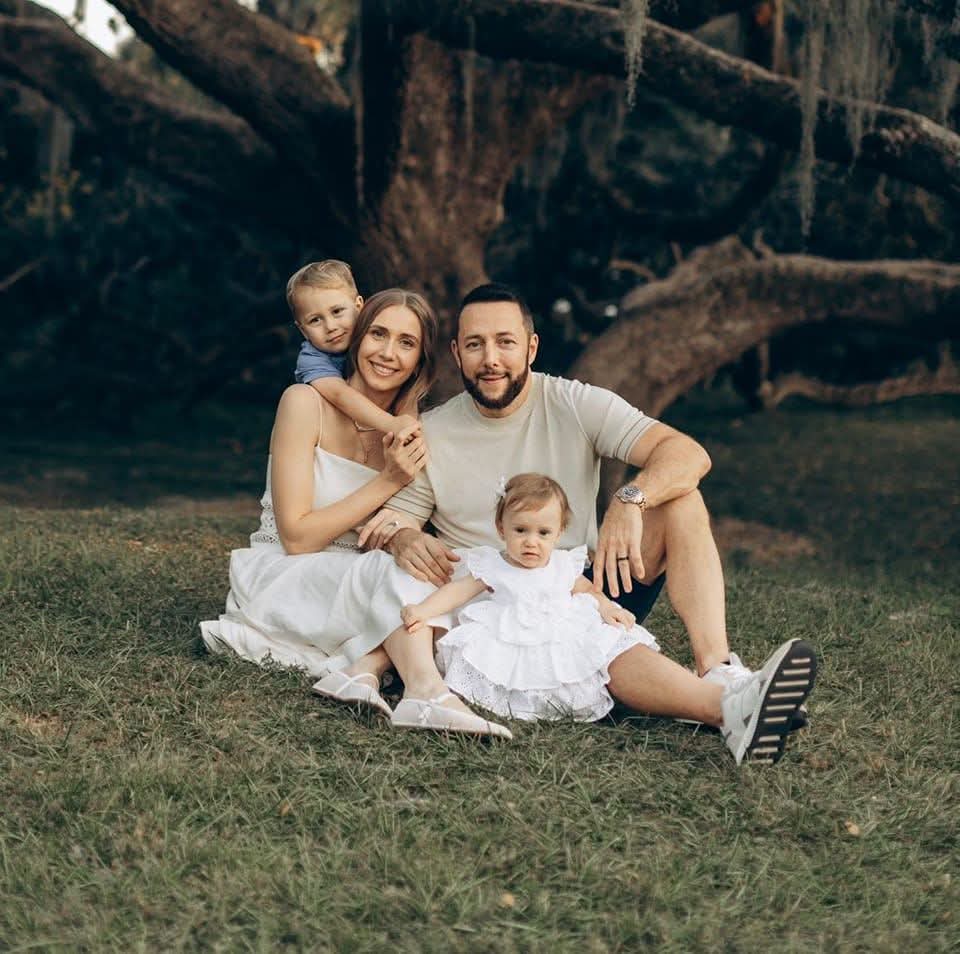 Bryan Leighton with family